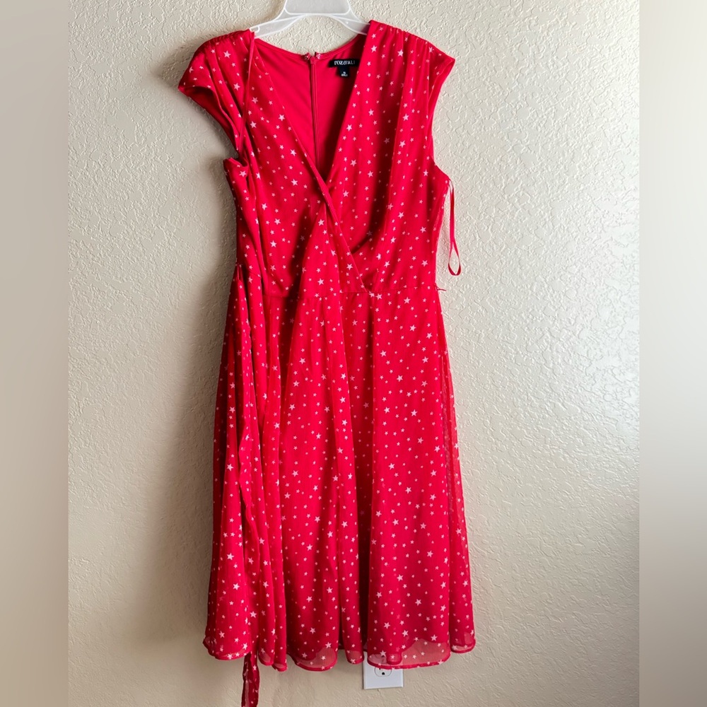 Red Dressbarn Stars Print Wrap Dress ALine Waist Midi 16 VNeck Fit Flare Dress